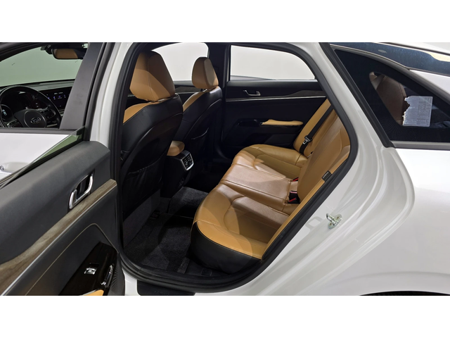 Kia K5 2.0 NOBLESSE autogeorge.com - автомобили, коли, обяви за нови и употребявани 9