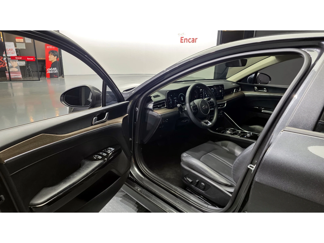 Kia K5 2.0 NOBLESSE autogeorge.com - автомобили, коли, обяви за нови и употребявани 8