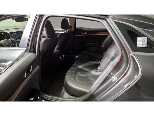 Kia K5 2.0 NOBLESSE autogeorge.com - автомобили, коли, обяви за нови и употребявани 9