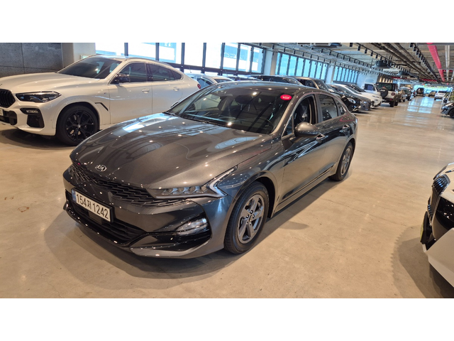 KIA K5 - автомобили, коли, обяви за нови и употребявани 0