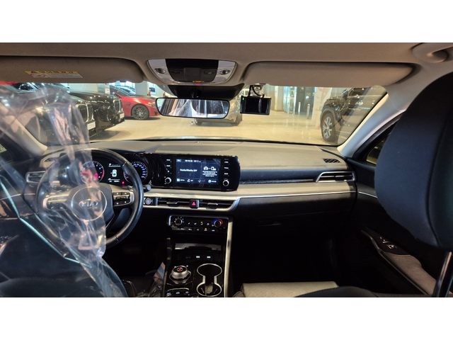 KIA K5 - автомобили, коли, обяви за нови и употребявани 10