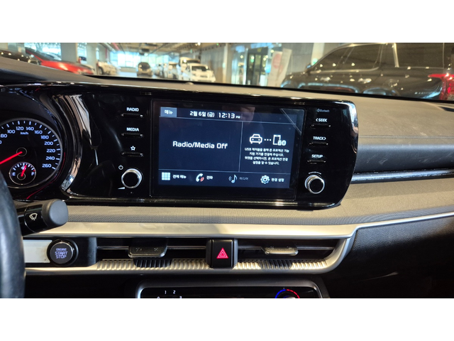 KIA K5 - автомобили, коли, обяви за нови и употребявани 19