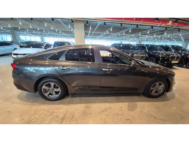 KIA K5 - автомобили, коли, обяви за нови и употребявани 3