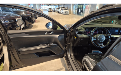 KIA K5 - автомобили, коли, обяви за нови и употребявани 8