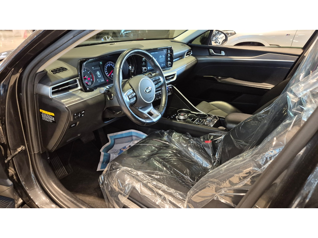 KIA K5 - автомобили, коли, обяви за нови и употребявани 9