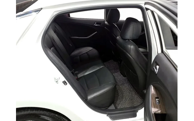 Kia K5 Lpi Luxury - автомобили, коли, обяви за нови и употребявани 11