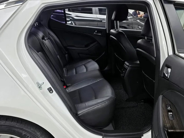 Kia K5 Lpi Prestige - автомобили, коли, обяви за нови и употребявани 11