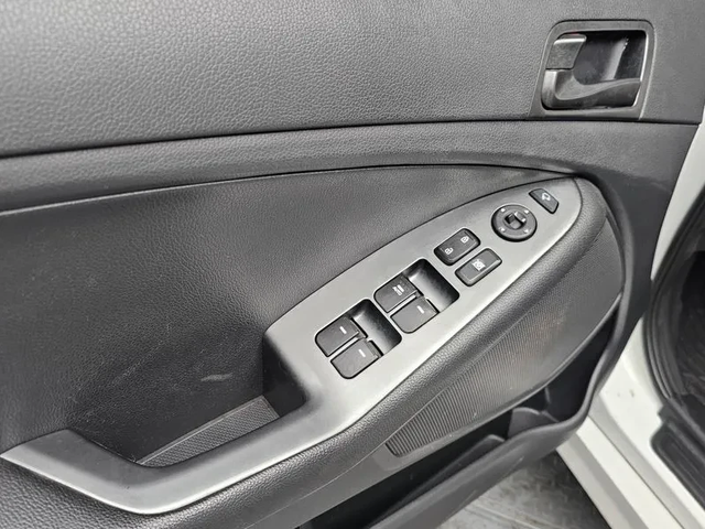 Kia K5 Lpi Deluxe - автомобили, коли, обяви за нови и употребявани 16