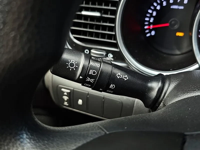 Kia K5 K5 Luxury - автомобили, коли, обяви за нови и употребявани 16