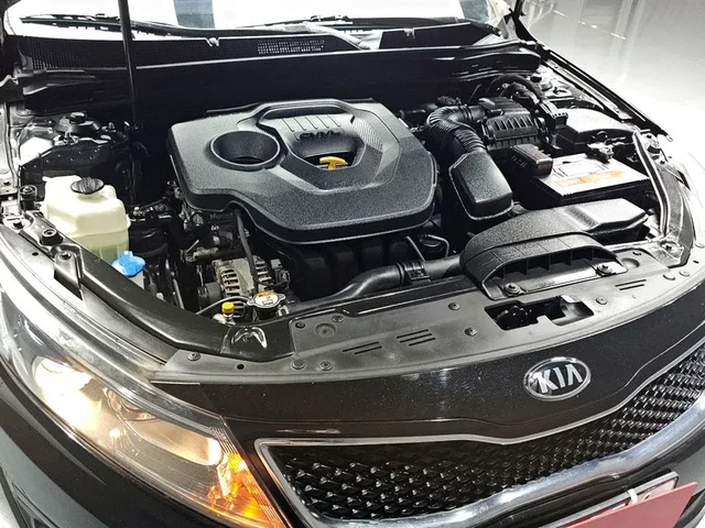 Kia K5 K5 Luxury - автомобили, коли, обяви за нови и употребявани 5