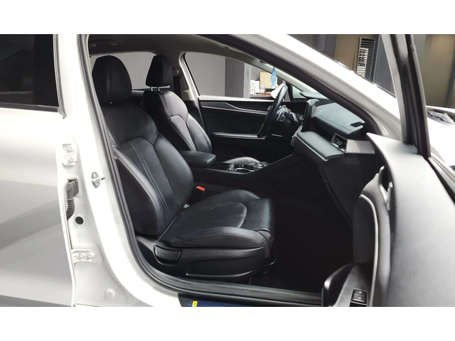 Kia K5 3Rd Generation 2.0 Lpi (For Rental Cars) Trendy - автомобили, коли, обяви за нови и употребявани 9