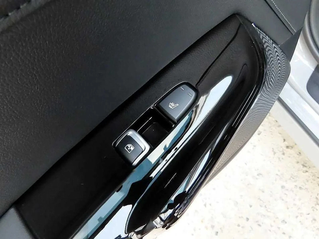 Kia K5 Hybrid 3Rd Generation Noblesse - автомобили, коли, обяви за нови и употребявани 13