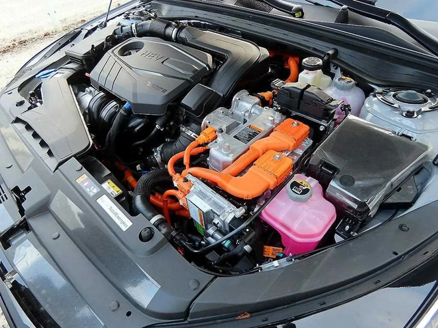 Kia K5 Hybrid 3Rd Generation Noblesse - автомобили, коли, обяви за нови и употребявани 4