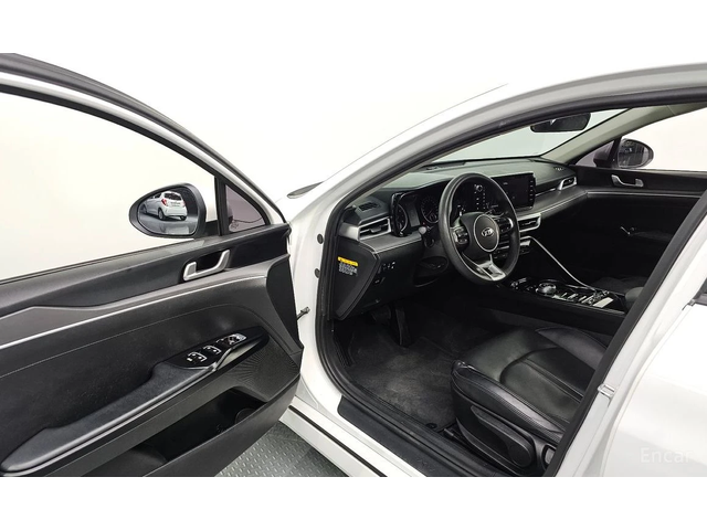 Kia K5 2.0 Trendy* ПОДГРЕВ* LANE ASSIST* CARPLAY* - автомобили, коли, обяви за нови и употребявани 5