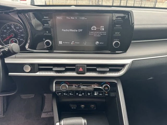 Kia K5 - автомобили, коли, обяви за нови и употребявани 10