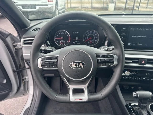 Kia K5 - автомобили, коли, обяви за нови и употребявани 9