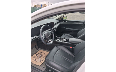 Kia K5 LPG * НАЛИЧНА* ДЖОЙСТИК * ДИГИТАЛНО ТАБЛО* - автомобили, коли, обяви за нови и употребявани 6