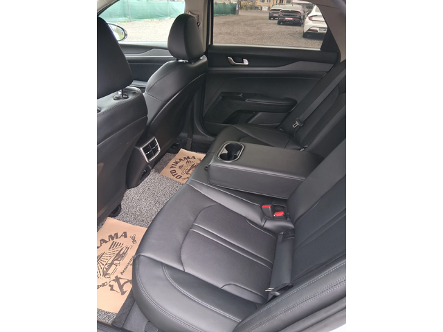 Kia K5 LPG * НАЛИЧНА* ДЖОЙСТИК * ДИГИТАЛНО ТАБЛО* - автомобили, коли, обяви за нови и употребявани 8