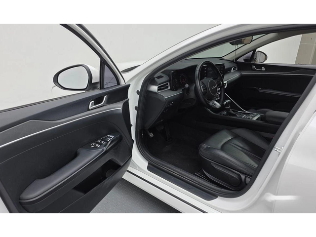 Kia K5 2.0 LPG Strandard * НАЙ-ДОБРА ЦЕНА В БЪЛГАРИЯ* - автомобили, коли, обяви за нови и употребявани 9