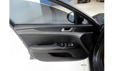 Kia K5 2.0 LPG Trendy * НАЙ-ДОБРА ЦЕНА В БЪЛГАРИЯ* - автомобили, коли, обяви за нови и употребявани 9