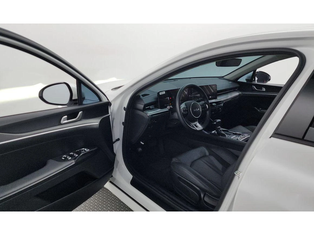 Kia K5 2.0 LPi Trendy * НАЙ-ДОБРА ЦЕНА В БЪЛГАРИЯ* - автомобили, коли, обяви за нови и употребявани 9