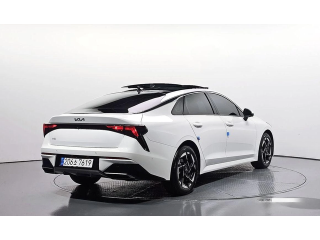 Kia K5 2.0 Noblesse * НАЙ-ДОБРА ЦЕНА В БЪЛГАРИЯ* - автомобили, коли, обяви за нови и употребявани 1