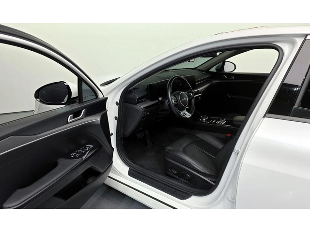 Kia K5 2.0 LPi Prestige * НАЙ-ДОБРА ЦЕНА В БЪЛГАРИЯ* - автомобили, коли, обяви за нови и употребявани 9