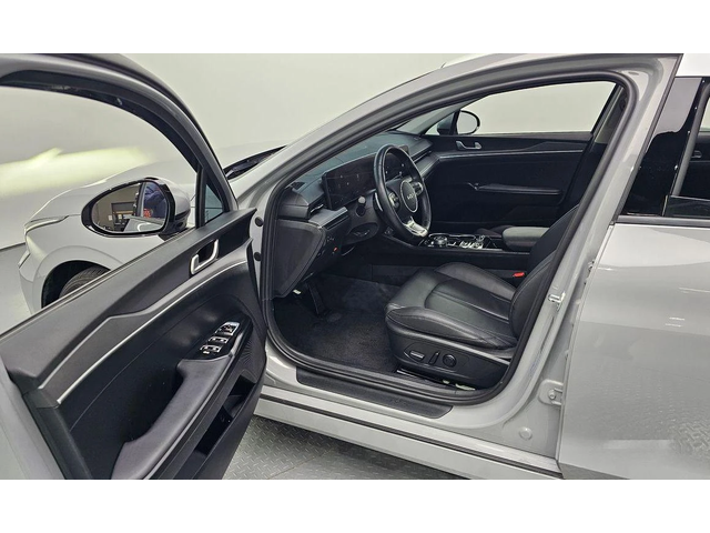 Kia K5 2.0 LPi Prestige * НАЙ-ДОБРА ЦЕНА В БЪЛГАРИЯ* - автомобили, коли, обяви за нови и употребявани 9