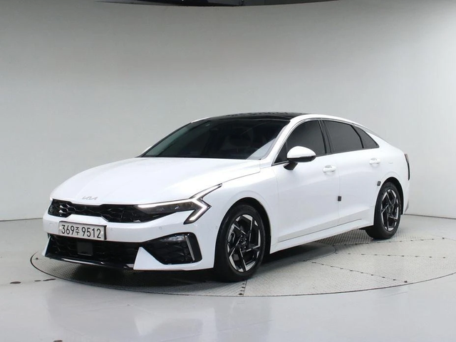 Kia K5 2.0 Noblesse * НАЙ-ДОБРА ЦЕНА В БЪЛГАРИЯ* - автомобили, коли, обяви за нови и употребявани 1