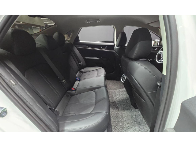 Kia K5 2.0 Noblesse * НАЙ-ДОБРА ЦЕНА В БЪЛГАРИЯ* - автомобили, коли, обяви за нови и употребявани 11