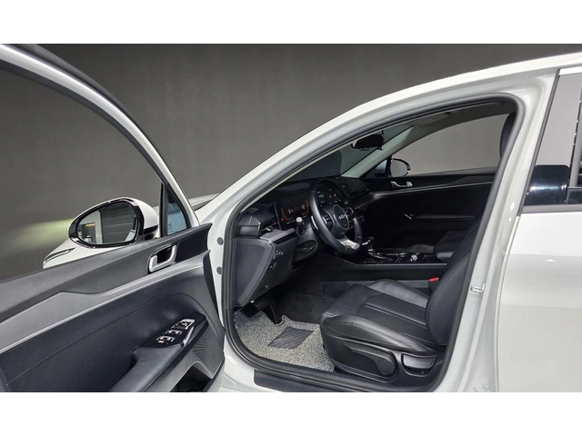 Kia K5 2.0 Smart Selection * НАЙ-ДОБРА ЦЕНА В БЪЛГАРИЯ* - автомобили, коли, обяви за нови и употребявани 10