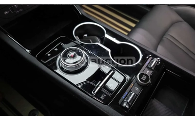 Kia K5 - автомобили, коли, обяви за нови и употребявани 15