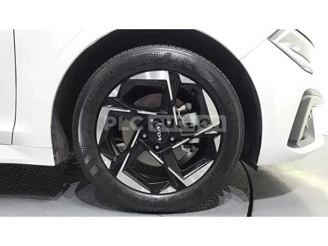 Kia K5 - автомобили, коли, обяви за нови и употребявани 6