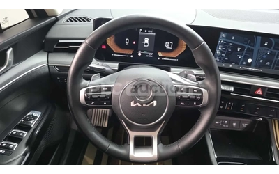 Kia K5 - автомобили, коли, обяви за нови и употребявани 8