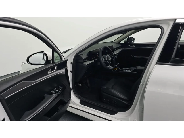 Kia K5 2.0 LPG ТЕЧНА ФАЗА ! - автомобили, коли, обяви за нови и употребявани 6