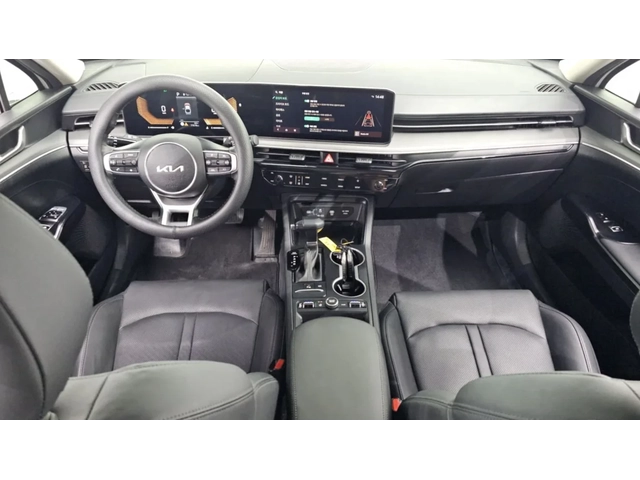 Kia K5 2.0 LPG ТЕЧНА ФАЗА ! - автомобили, коли, обяви за нови и употребявани 7