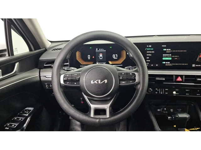 Kia K5 2.0 LPG ТЕЧНА ФАЗА ! - автомобили, коли, обяви за нови и употребявани 8