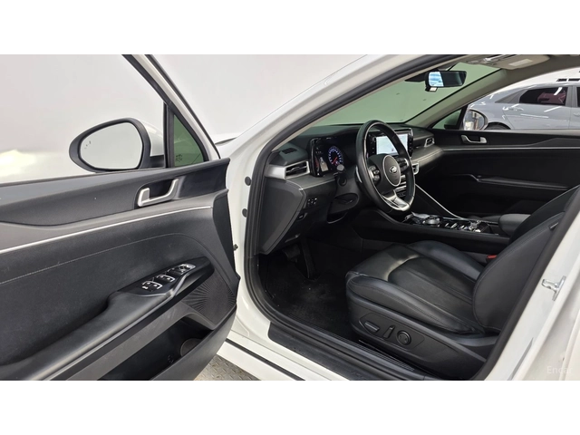 Kia K5 2.0 Prestige* КОЖА* ОБДУХВ* НАВИ - автомобили, коли, обяви за нови и употребявани 7