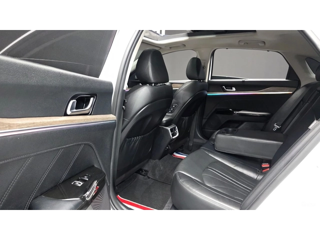 Kia K5 2.0* SIGNATURE* ПОДГРЕВ* ОБДУХВАНЕ* 360* ПАНО* - автомобили, коли, обяви за нови и употребявани 10