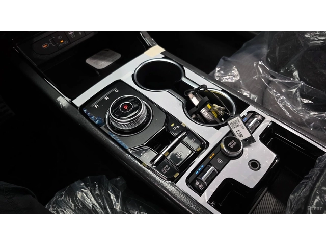 Kia K5 2.0 Signature* КОЖА* НАВИ* ОБДУХВ* 360 - автомобили, коли, обяви за нови и употребявани 6