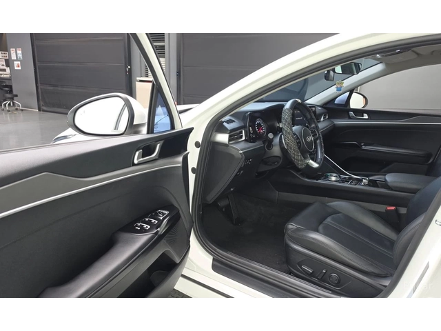 Kia K5 2.0 Prestige* DISTRONIC* ПОДГРЕВ* ОБДУХВАНЕ* КАМЕР - автомобили, коли, обяви за нови и употребявани 5