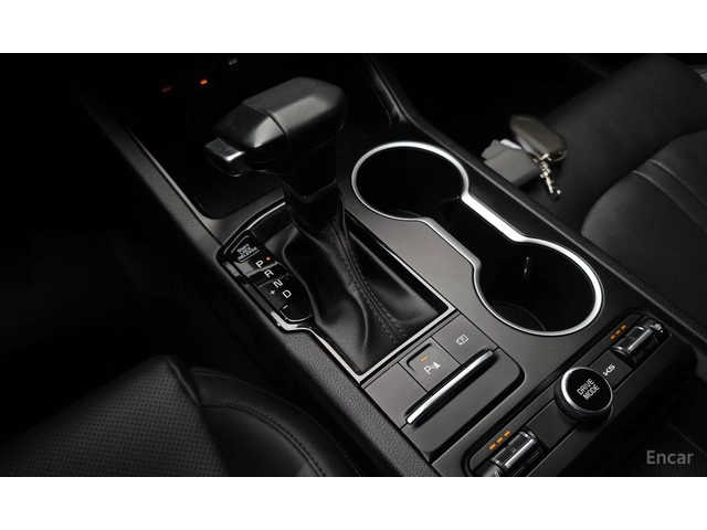 Kia K5 2.0* LPI* ПОДГРЕВ* КАМЕРА* КЕЙЛЕС* LANE* ASSIST* - автомобили, коли, обяви за нови и употребявани 11