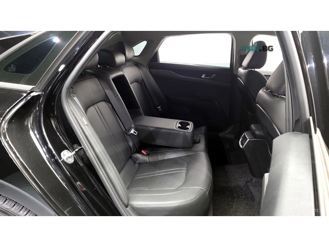 Kia K5 1.6 Turbo Prestige* КОЖА* ОБДУХВ* КАМЕРА - автомобили, коли, обяви за нови и употребявани 8