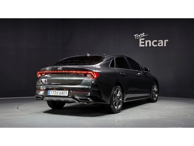 Kia K5 - автомобили, коли, обяви за нови и употребявани 1