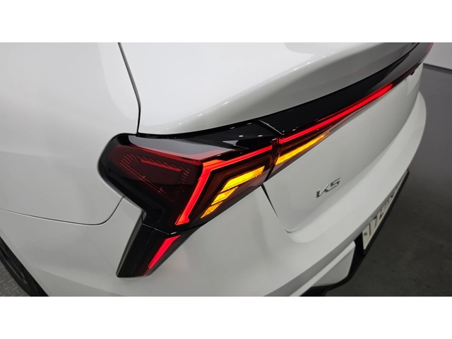 Kia K5 Prestige - автомобили, коли, обяви за нови и употребявани 6