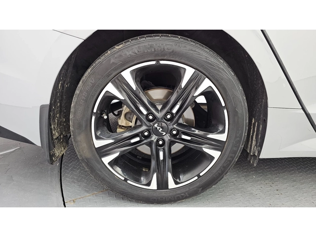 Kia K5 Prestige | Drive Wise | 12.3" Digital Cluster - автомобили, коли, обяви за нови и употребявани 4