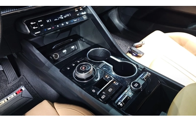 Kia K5 Noblesse | Drive Wise | 360  Camera - автомобили, коли, обяви за нови и употребявани 8