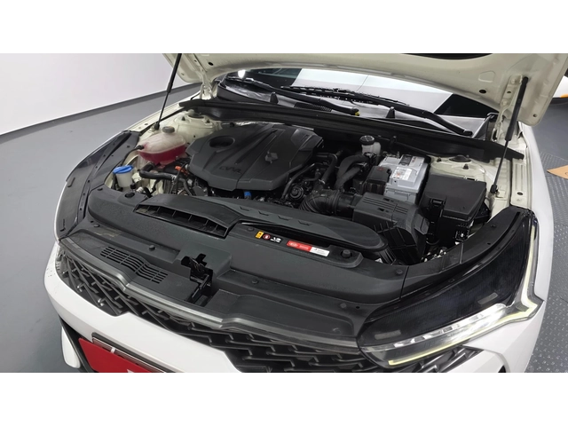 Kia K5 2.0 Trendy | Distronic | Навигация | LED Фарове - автомобили, коли, обяви за нови и употребявани 4