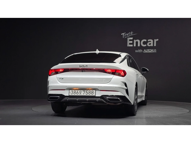 Kia K5 Trendy - автомобили, коли, обяви за нови и употребявани 3