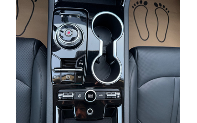 KIA K5 - автомобили, коли, обяви за нови и употребявани 12